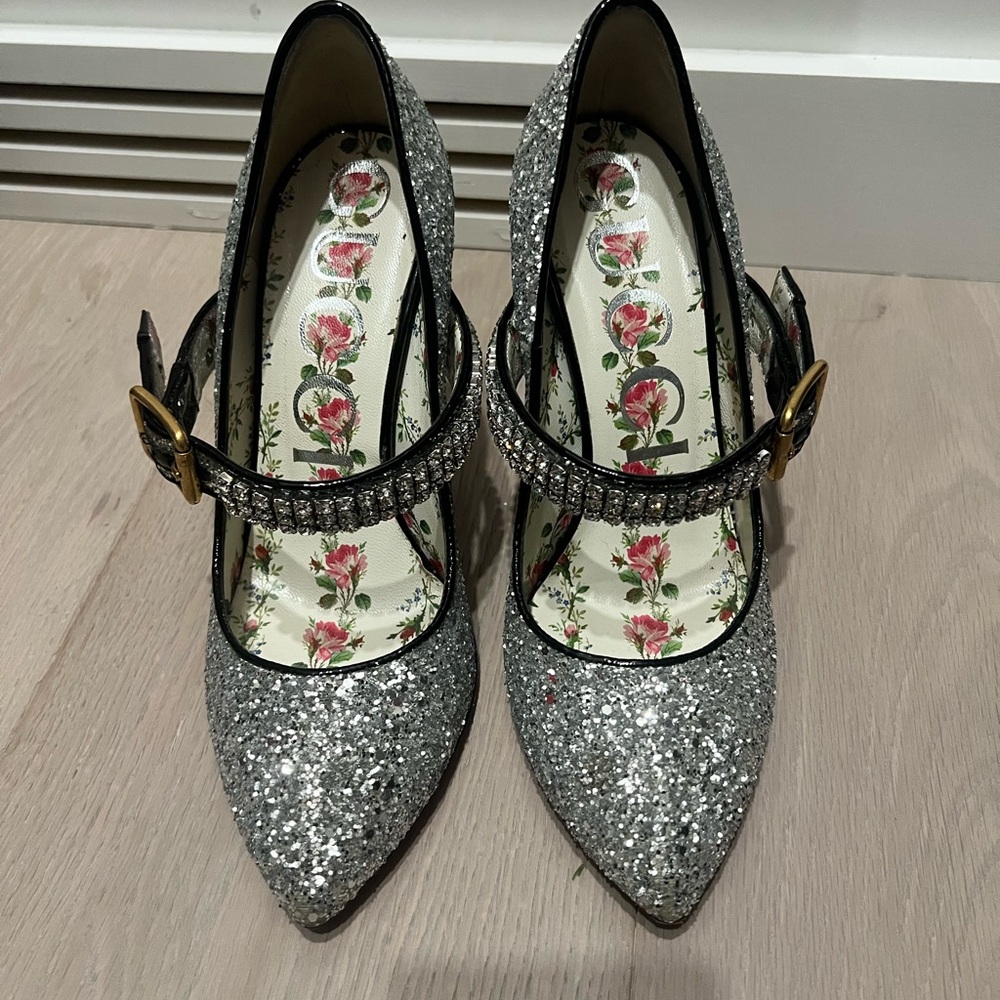 GUCCi Silver Glitter Women's Shoes